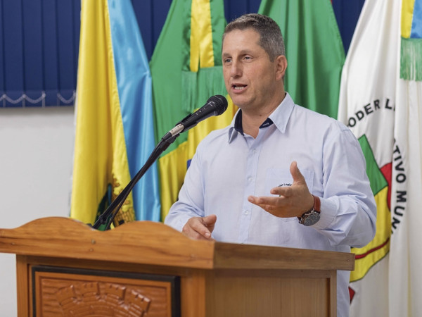 Vereador celebra conquista de R$ 100 mil para investimentos na Saúde
